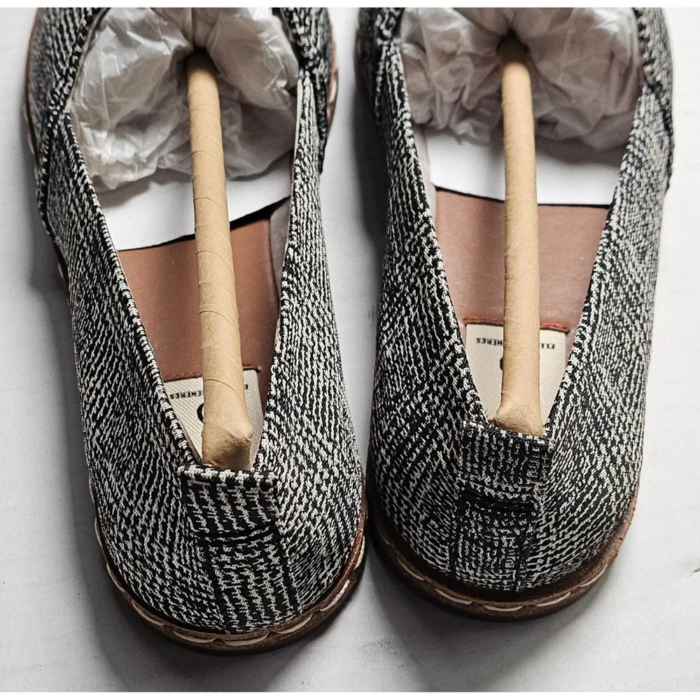 ED‎ Ellen DeGeneres Nalita Black White Tweed Heart Loafers Flats Womens 6M New